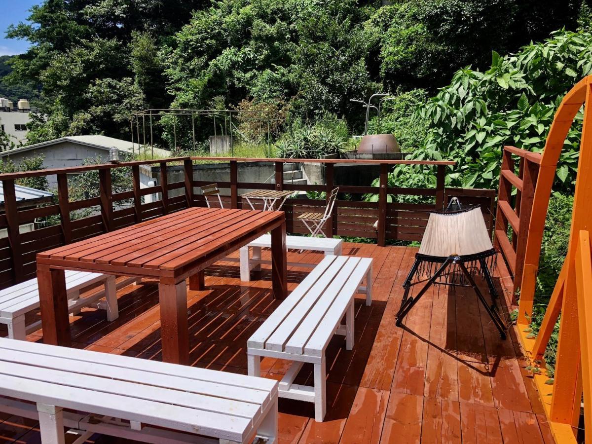 Guesthouse All You Need - All Rooms Have An Ocean View! شيمودا المظهر الخارجي الصورة